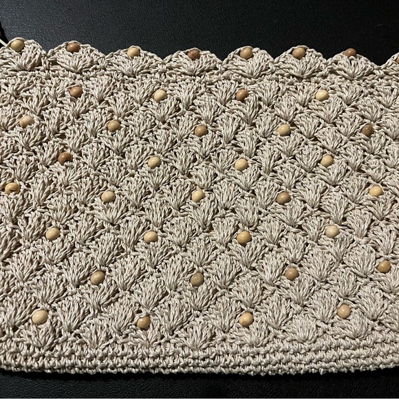 Elegant Tan Crochet Clutch - Picture 2 of 7